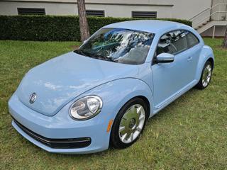 2012 VOLKSWAGEN BEETLE - Image