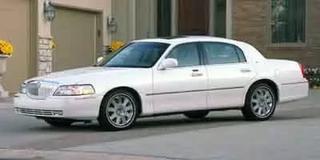 Image of 2004 LINCOLN TOWN CAR