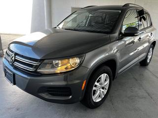 Image of 2016 VOLKSWAGEN TIGUAN