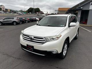 Image of 2013 TOYOTA HIGHLANDER