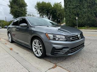 Image of 2017 VOLKSWAGEN PASSAT