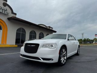2019 CHRYSLER 300 - Image