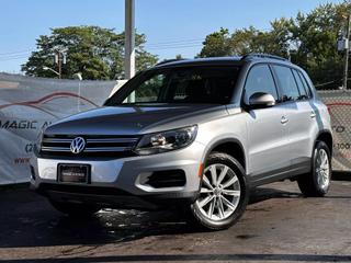 Image of 2017 VOLKSWAGEN TIGUAN