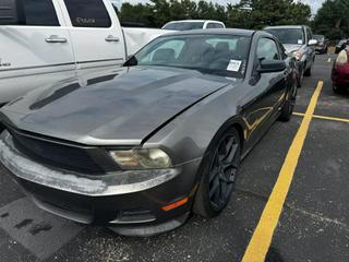 Image of 2011 FORD MUSTANG