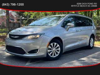 Image of 2017 CHRYSLER PACIFICA
