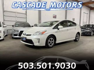 2013 TOYOTA PRIUS THREE