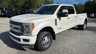 Image of 2019 FORD F350 SUPER DUTY CREW CAB LIMITED PICKUP 4D 8 FT