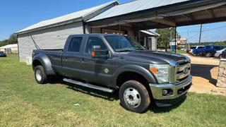 Image of 2015 FORD F350 SUPER DUTY CREW CAB