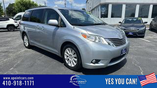 Image of 2014 TOYOTA SIENNA