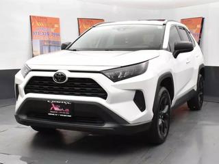 Image of 2021 TOYOTA RAV4 LE SPORT UTILITY 4D