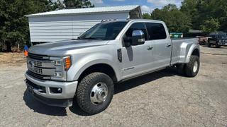 Image of 2019 FORD F350 SUPER DUTY CREW CAB PLATINUM PICKUP 4D 8 FT