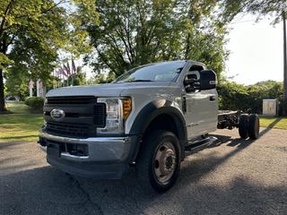 Image of 2017 FORD F550 SUPER DUTY REGULAR CAB & CHASSIS