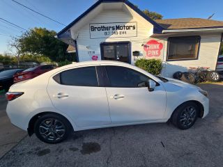 2020 TOYOTA YARIS LE