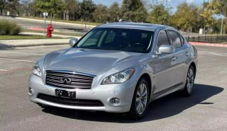 2014 INFINITI Q70 3.7