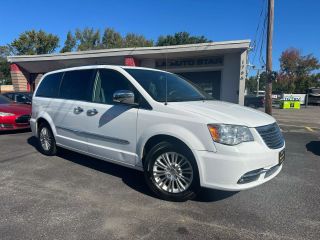 2015 CHRYSLER TOWN & COUNTRY LIMITED PLATINUM