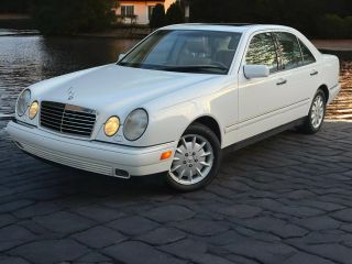 1999 MERCEDES-BENZ E CLASS E 320