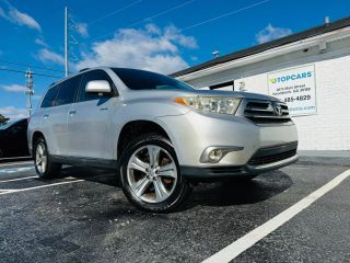 2011 TOYOTA HIGHLANDER LIMITED