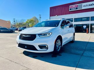 2022 CHRYSLER PACIFICA LIMITED VAN