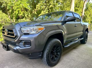2022 TOYOTA TACOMA SR