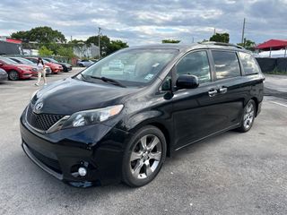 Image of 2014 TOYOTA SIENNA