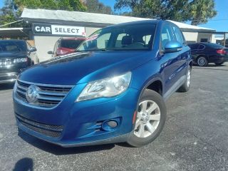 Image of 2010 VOLKSWAGEN TIGUAN