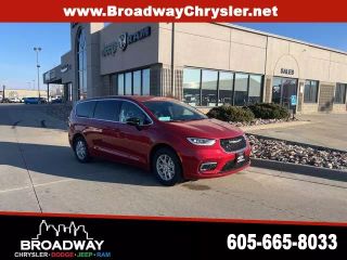2025 CHRYSLER PACIFICA SELECT VAN 4D