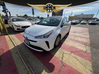 2019 TOYOTA PRIUS LE