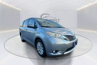 Image of 2014 TOYOTA SIENNA