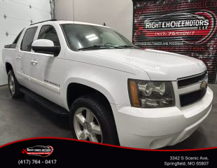 Used 2007 CHEVROLET AVALANCHE for Sale – Only $$6,995, 204,994 Miles – Available at {{SiteTitle}}, {{City}}, {{State}}.