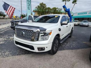Image of 2017 NISSAN TITAN CREW CAB