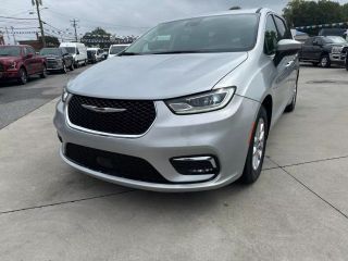 2023 CHRYSLER PACIFICA TOURING L VAN