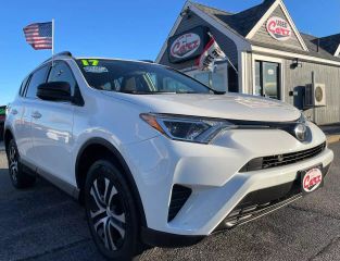 2017 TOYOTA RAV4 LE