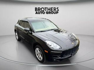 2015 PORSCHE MACAN S