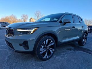 2025 VOLVO XC40 ULTRA