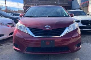 2014 TOYOTA SIENNA - Image