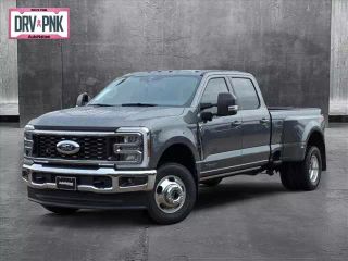 2025 FORD SUPER DUTY F-350 DRW LARIAT