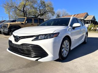 2019 TOYOTA CAMRY LE