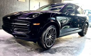 Image of 2020 PORSCHE CAYENNE