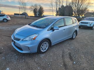 2013 TOYOTA PRIUS V - Image