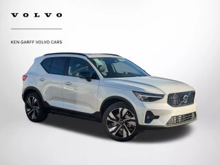 2025 VOLVO XC40 UTILITY 4D B5 CORE AWD 2.0L I4 TURBO HYBRID