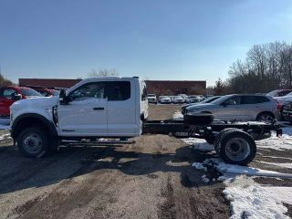 2024 FORD F550 SUPER DUTY SUPER CAB & CHASSIS LARIAT CAB & CHASSIS 4D