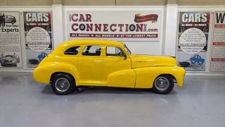 Image of 1948 PONTIAC SILVER STREAK