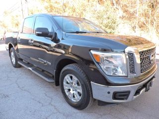 2018 NISSAN TITAN SV