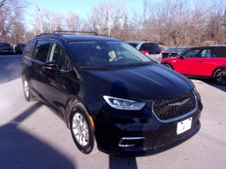 2022 CHRYSLER PACIFICA TOURING L VAN
