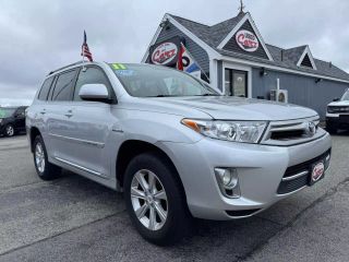 2011 TOYOTA HIGHLANDER BASE