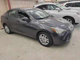 2017 TOYOTA YARIS IA BASE
