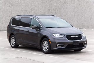 2022 CHRYSLER PACIFICA TOURING L VAN