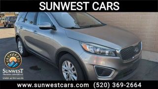 2017 KIA SORENTO LX