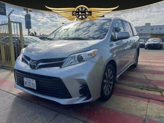2020 TOYOTA SIENNA LE