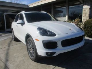 2018 PORSCHE CAYENNE S